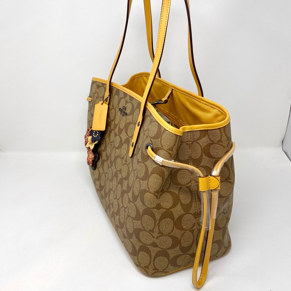 NWT Coach Carryall & Purse Charm - Picture 3 of 8